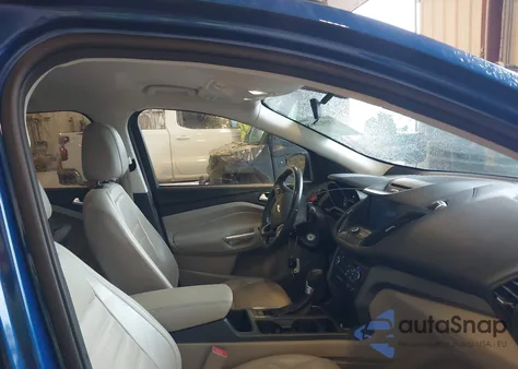 2017 Ford Escape Se z USA, uszkodzony, nr VIN 1FMCU9GD5HUB82700